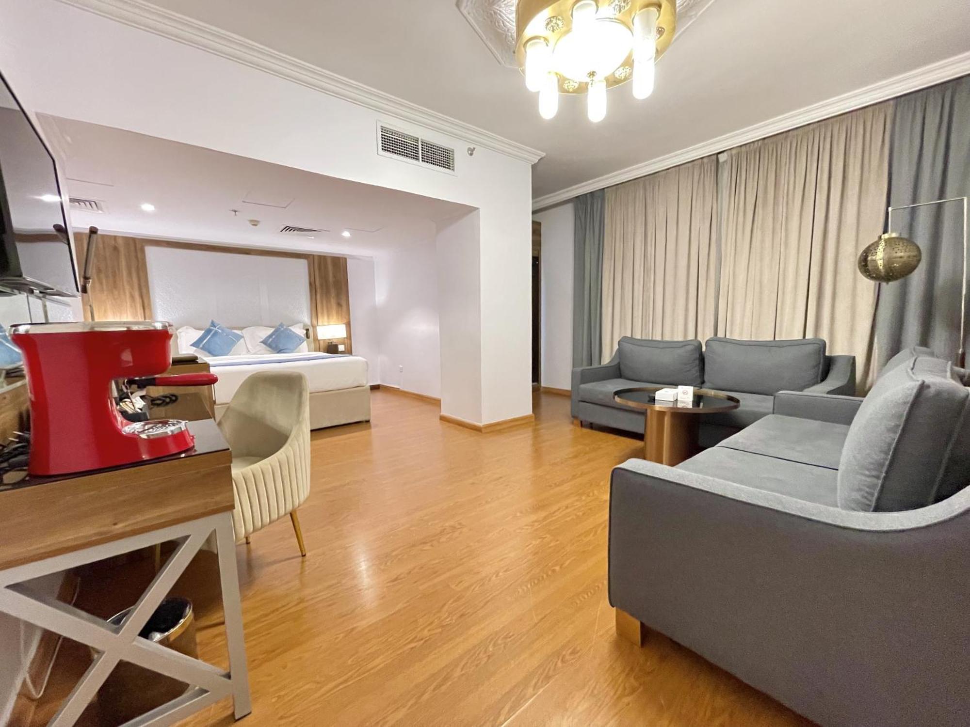 Al Ritz Al Madinah Hotel Медина Екстериор снимка